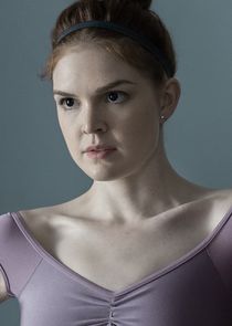 Emily Tyra
as Mia Bialy