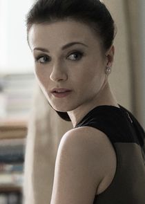 Irina Dvorovenko
as Kiira