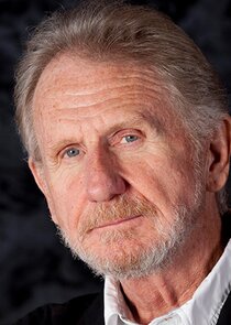 René Auberjonois
as Master Fung