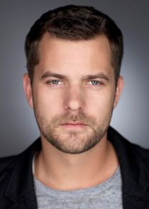 Joshua Jackson
as Peter Bishop