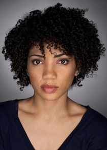 Jasika Nicole
as Astrid Farnsworth