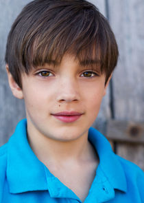 Donovan Colan
as Hunter Cooper