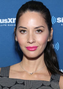 Olivia Munn
as Samantha Levitt