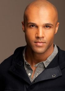 Mark Tallman
as Nick Brandes