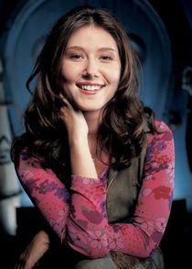 Jewel Staite
as Kaywinnet Lee 