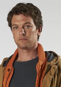 Dan Spielman
as Peter Darling