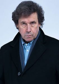 Stephen Rea
as Professor James Alderman