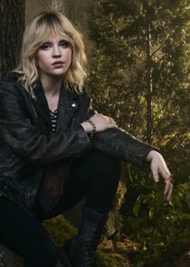 Sophie Thatcher
as Teen Natalie