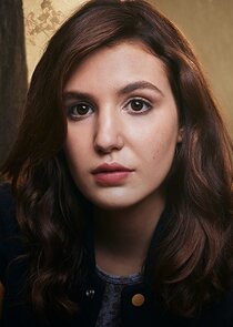 Sophie Nélisse
as Teen Shauna