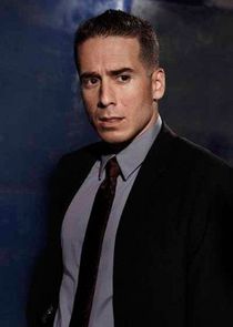 Kirk Acevedo
as Detective Luisito Calderon