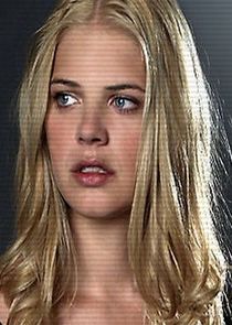 Kate Miner
as Victoria Fairchild