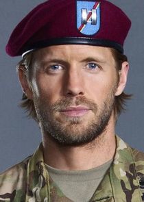 Matt Barr
as Leland Gallo