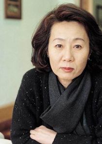 Yoon Yeo Jung
as Older Sun Ja