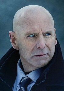 Hugh Dillon
as Lt. Ian Ferguson