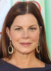 Marcia Gay Harden
as Mayor Christie Holman