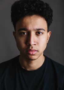 Reda Elazouar
as Karim Lapointe