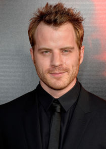 Robert Kazinsky
as Justin Cavre
