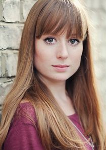 Meghan Treadway
as Honor de Floures