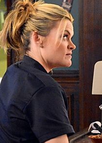 Missi Pyle
as Dina Simac