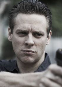 Jacob Pitts
as Deputy U.S. Marshal Tim Gutterson