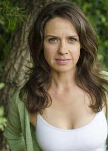 Kate Atkinson
as Simone Bendsten
