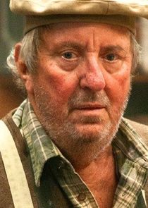 Vadim Glowna
as Charlie Taub