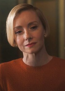 Fiona Glascott
as Judith Jones