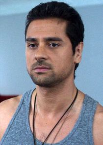 J.R. Ramirez
as Oscar Arocho
