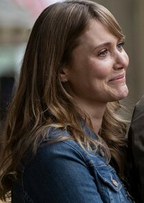 Julianna Guill
as Marybeth Pickett