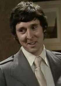 Neil Fitzwiliam
as Frank Weisel