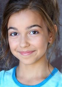 Megan Richie
as Izzy