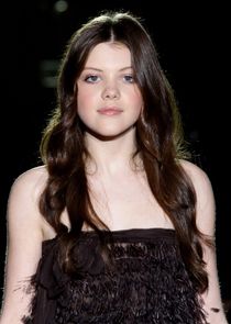 Georgie Henley
as Young Jane