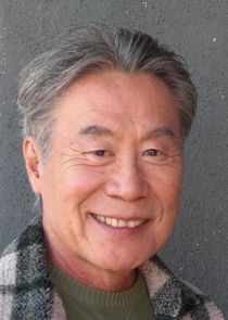 Sab Shimono
as Uncle