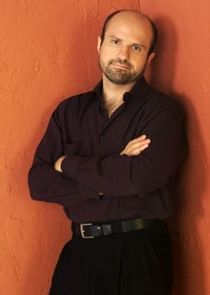 Enrico Colantoni
as Elliott DiMauro