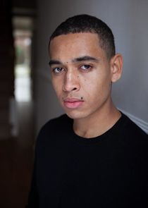 Ezra Elliott
as Gogo