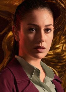 Blanca Suárez
as Isabel Garrido