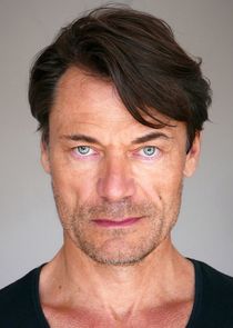 Stefan Weinert
as Otto Bachmann