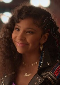 Madison Reyes
as Julie