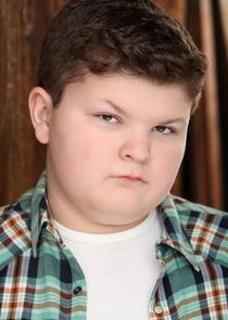 Wyatt McClure
as Billy Sparks