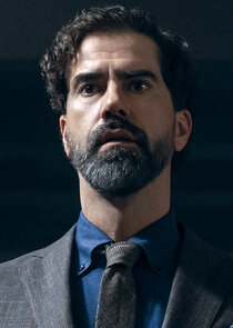 Hamish Linklater
as Cipher