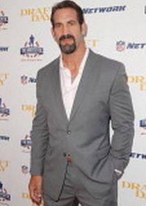 Matthew Willig
as André The Giant