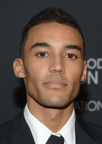 Devon Terrell
as Det. Shane Carson