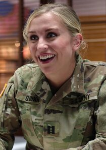 Taylor Misiak
as Captain Maggie Quinn