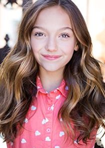 Jayden Bartels
as Cece Brewer