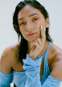 Tara Raani
as Zaara Ali