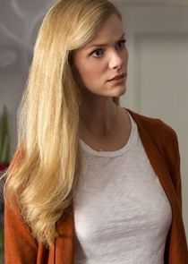 Brooklyn Decker
as Mallory Hanson