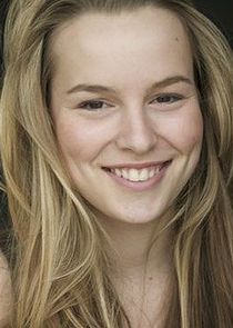 Bridgit Mendler
as Teddy Duncan