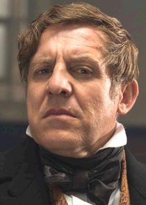 Nigel Lindsay
as Sir Robert Peel