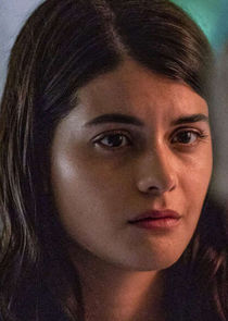 Sofia Black-D'Elia
as Frannie Latimer