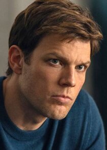 Jake Lacy
as Peter Irvine